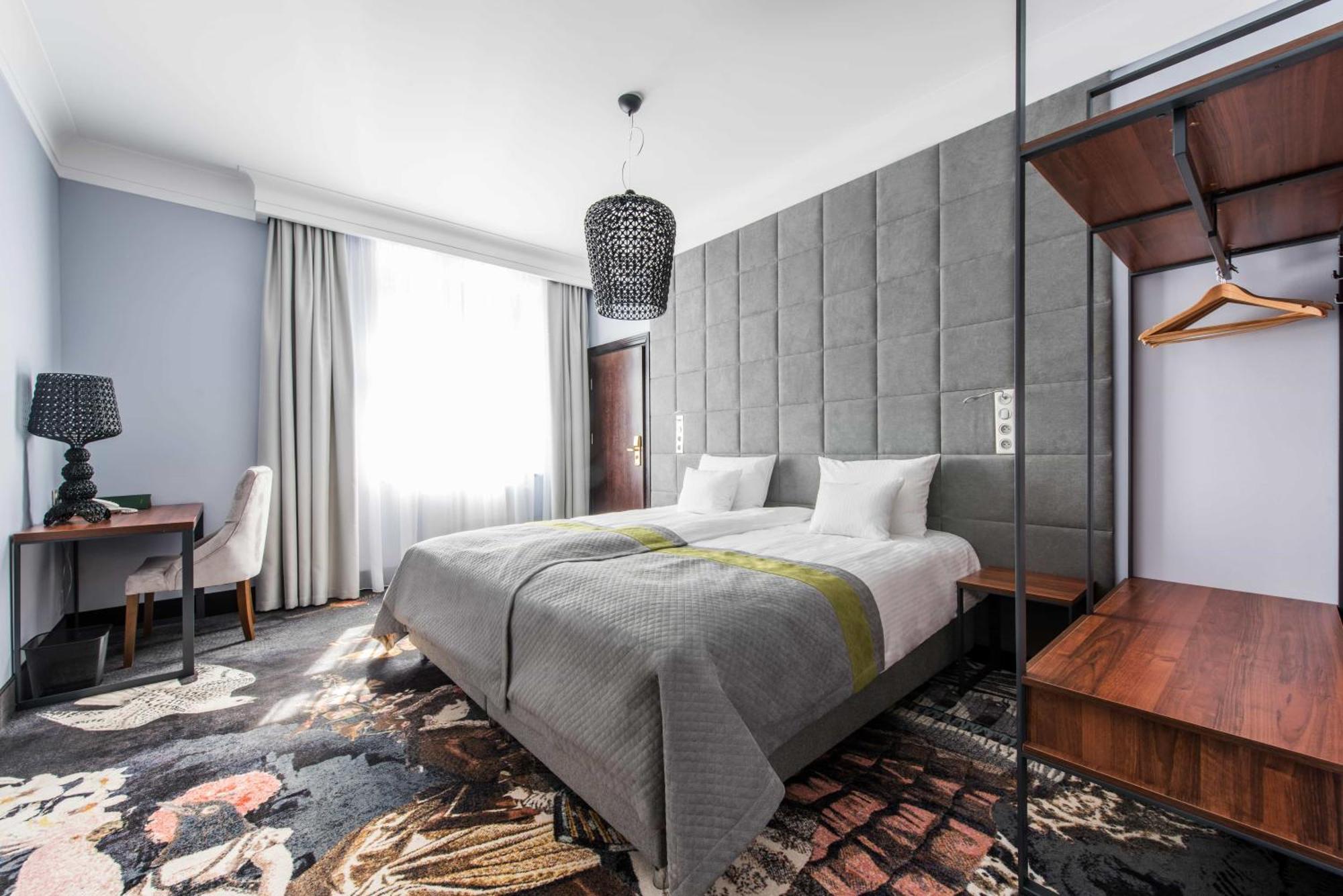 Hotel Anders Старе-Яблонки Экстерьер фото